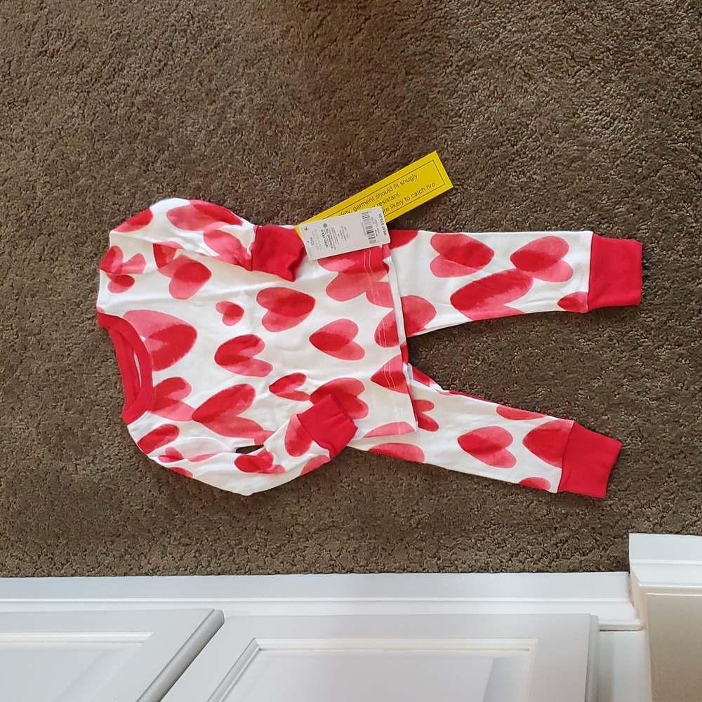 Baby Girls 2 pc Valentine's Day Hearts Snug Fit Cotton Pajamas Size 12 mo NWT - Picture 3 of 5